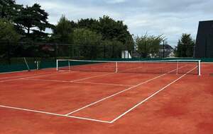 686b9d385bbb4_exterieurcours1.jpg